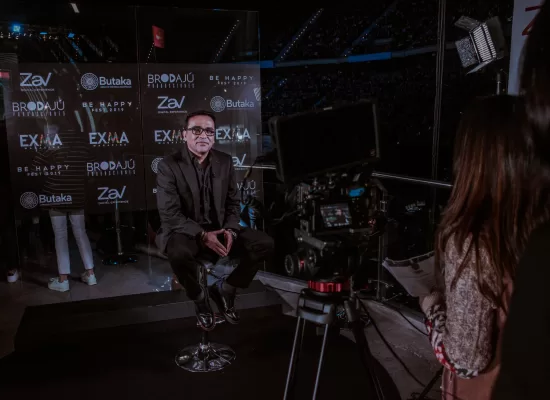 Agencia de producción audiovisual en Colombia. Creatividad, tecnología y experiencia para videos profesionales que necesita tu marca.