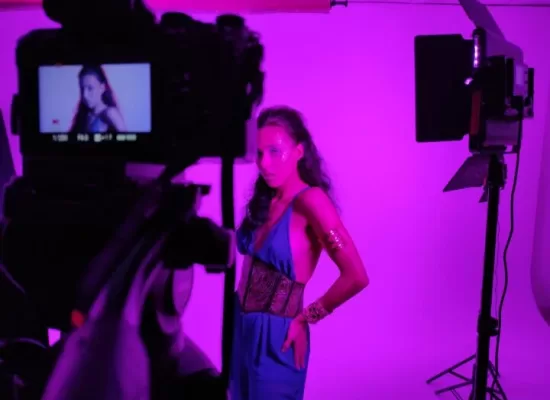 Agencia de producción audiovisual en Colombia. Creatividad, tecnología y experiencia para videos profesionales que necesita tu marca.