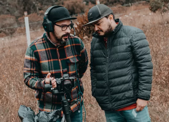 Agencia de producción audiovisual en Colombia. Creatividad, tecnología y experiencia para videos profesionales que necesita tu marca.